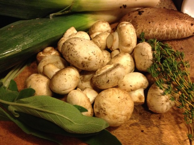mushroom, leek & sourdough dressing | Brooklyn Homemaker