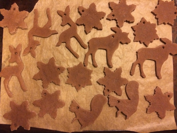 "gingerbread" salt dough ornaments | Brooklyn Homemaker