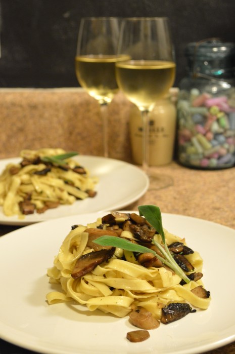 fettuccine with roasted mushrooms, brown butter & sage | Brooklyn Homemaker