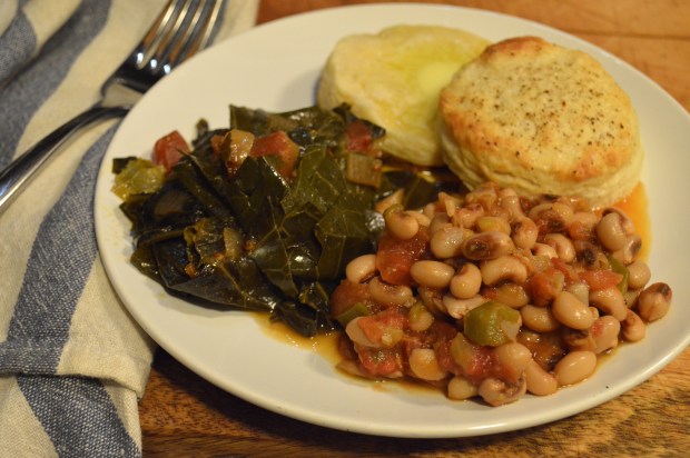 new year's day brunch | vegetarian collard greens and black eyed peas | Brooklyn Homemaker