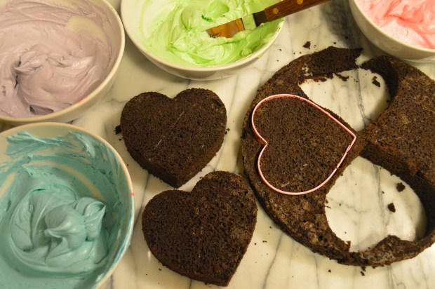 conversation heart mini cakes | Brooklyn Homemaker