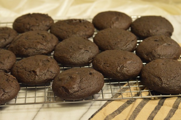 chocolate peanut butter whoopie pies | Brooklyn Homemaker