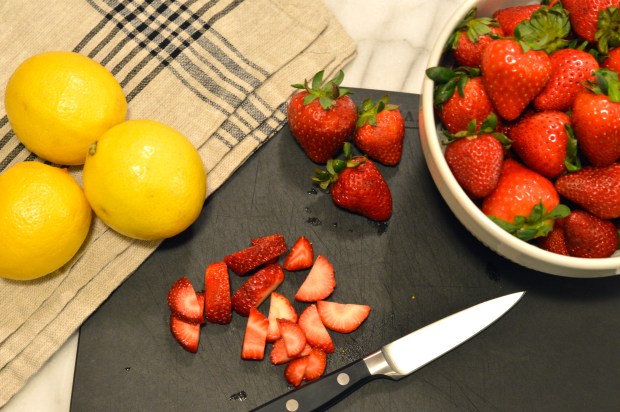 boozey strawberry lemonade | Brooklyn Homemaker