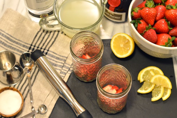 boozey strawberry lemonade | Brooklyn Homemaker
