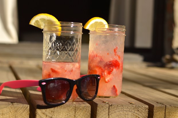 boozey strawberry lemonade | Brooklyn Homemaker