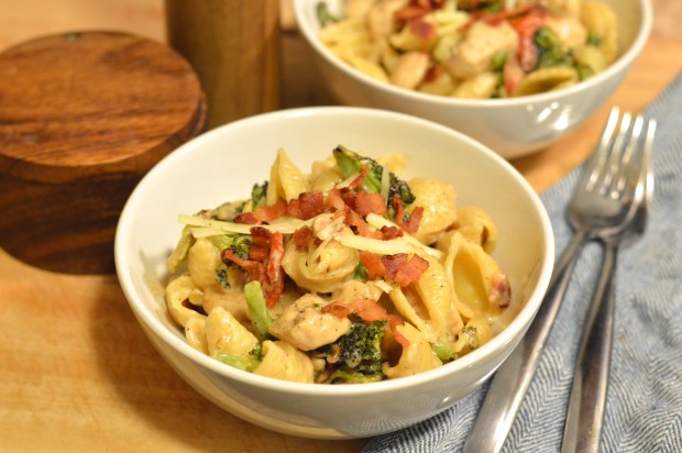 fully loaded stovetop mac & cheese | Brooklyn Homemaker