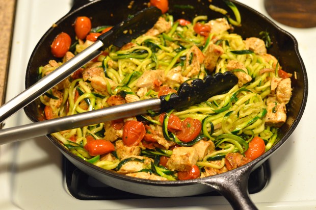 zucchini "pasta" with chicken, white wine, & tomatoes | Brooklyn Homemaker
