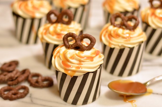 devil's food cupcakes with salted caramel cream cheese icing | Brooklyn Homemaker