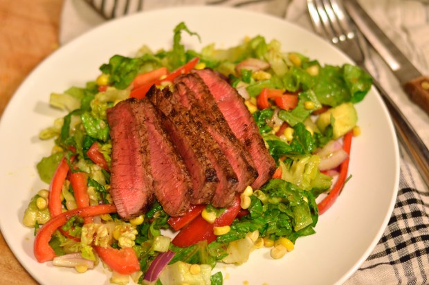 summery steak salad with chili lime dressing | Brooklyn Homemaker