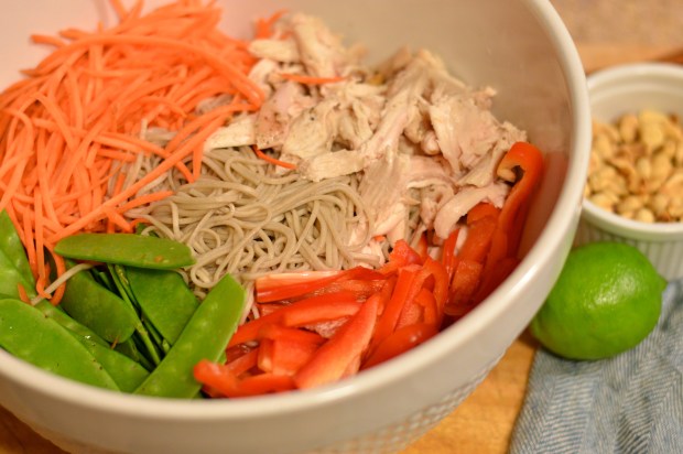 soba noodle and chicken salad with spicy peanut dressing | Brooklyn Homemaker