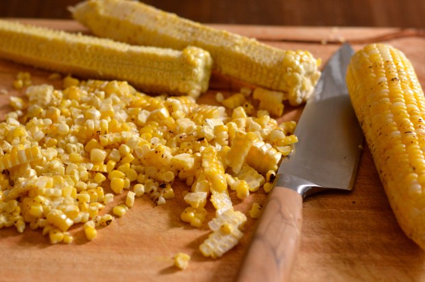 roasted shrimp and charred corn salad with jalapeño lime dressing | Brooklyn Homemaker