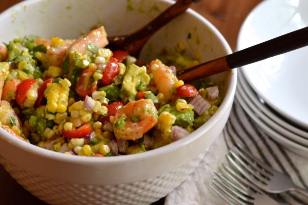 roasted shrimp and charred corn salad with jalapeño lime dressing | Brooklyn Homemaker