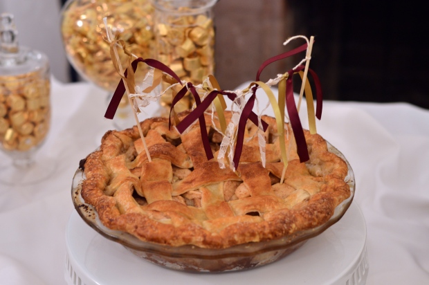 classic apple pie & a rustic fall wedding | Brooklyn Homemaker