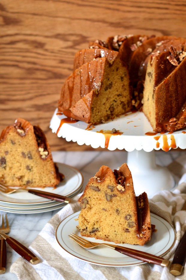 brown butter praline bundt cake with salted caramel drizzle | Brooklyn Homemaker