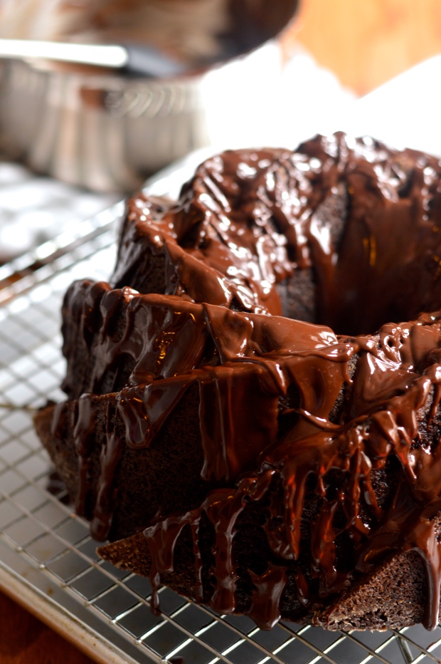best chocolate bundt cake with peppermint dark chocolate ganache | Brooklyn Homemaker
