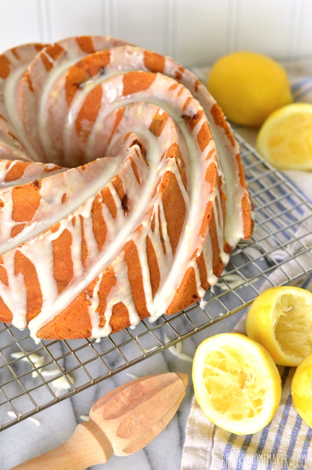 rhubarb pound cake with lemon glaze | Brooklyn Homemaker