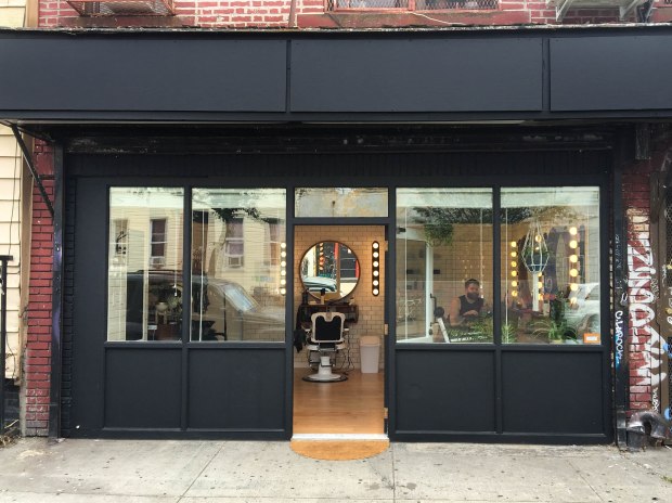 https://brooklynhomemaker.com/2016/10/21/maxwells-for-hair-getting-there/